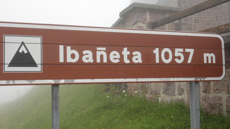 Il va rallier Saint-Jacques-de-Compostelle avec un lama