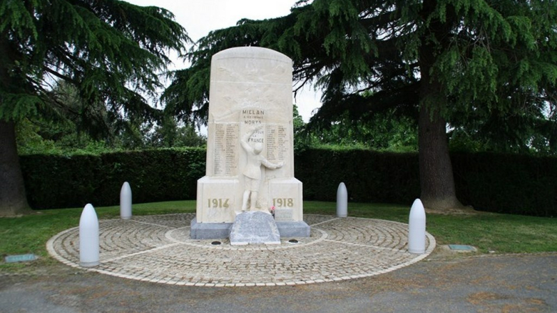 Cent ans après, trois soldats vont rejoindre la liste du monument aux Morts.