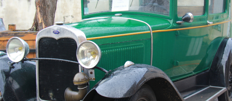EXPOSITION VOITURES ET MOTOS ANCIENNES