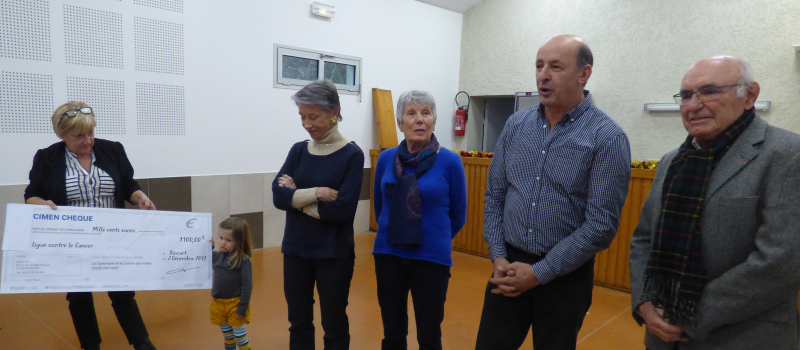 Lea remise du chèque d'Octobre Rose à Ricourt