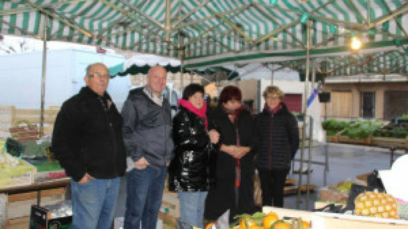 Au marché, une page se tourne