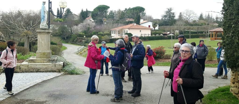 Le club de Rando des coteaux de Lagardère en visite à Castin