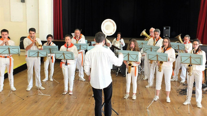 Magnifique succès pour "Los Valencianos"