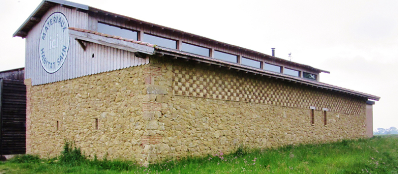 A défaut d'oreilles, les murs à damiers parlent