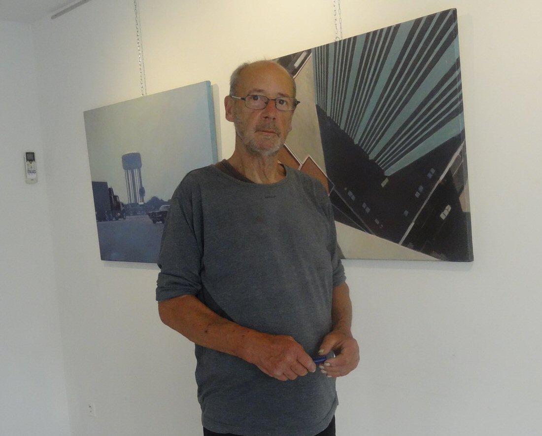 Claude Serryn  travaille sur de grandes dimensions 