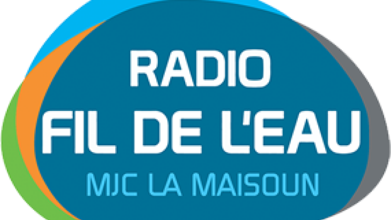 Radio fil de l'eau initie les jeunes au micro