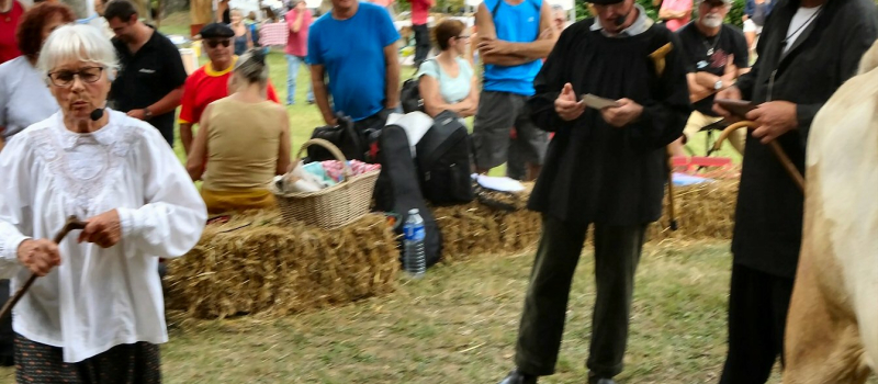 L'académie de Gascon sur scène à la foire de la Madeleine à Montesquiou 