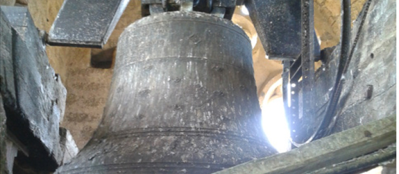 A toute volée les cloches de l'église Sainte Marie ont carillonné