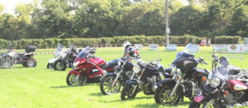  Rassemblement motos, autos et trikes