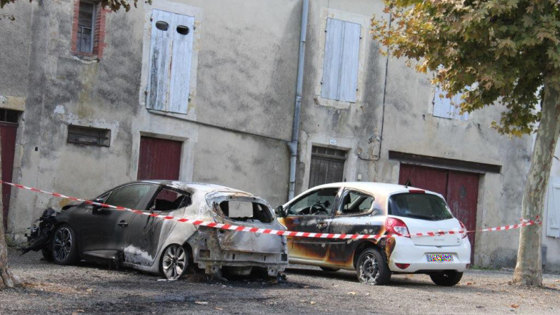 Voitures incendiées 