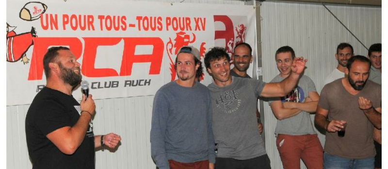 Le club des supporters "Un pour tous" a lancé sa saison en accueillant les joueurs de rugby 