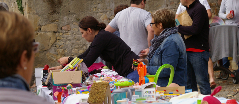 Vide-grenier organisé par les parents d'élèves