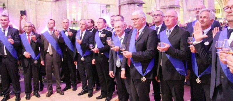 Grande soirée au cloître pour l'intronisation de 40 nouveaux mousquetaires de l'armagnac