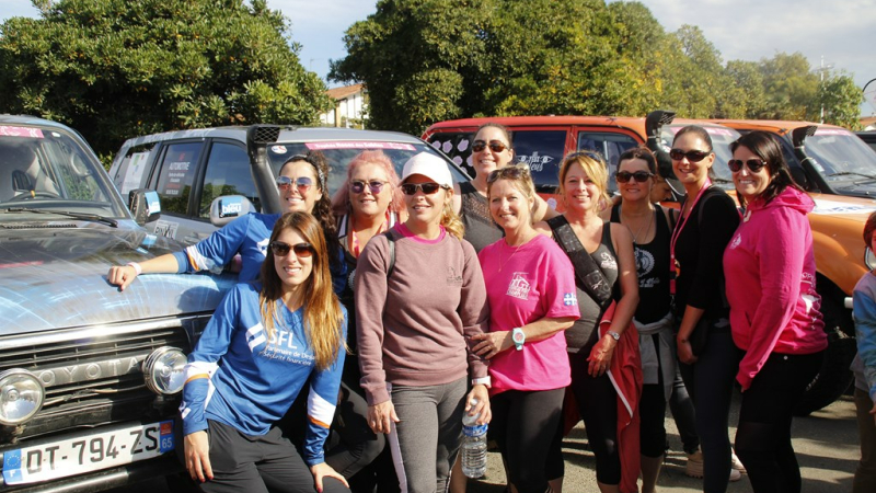 Le rallye Roses des Sables a pris le départ.