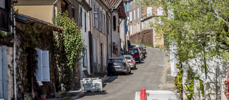 Voter pour embellir le rempart de Manciet  