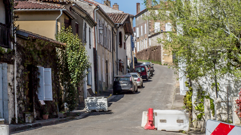 Voter pour embellir le rempart de Manciet  