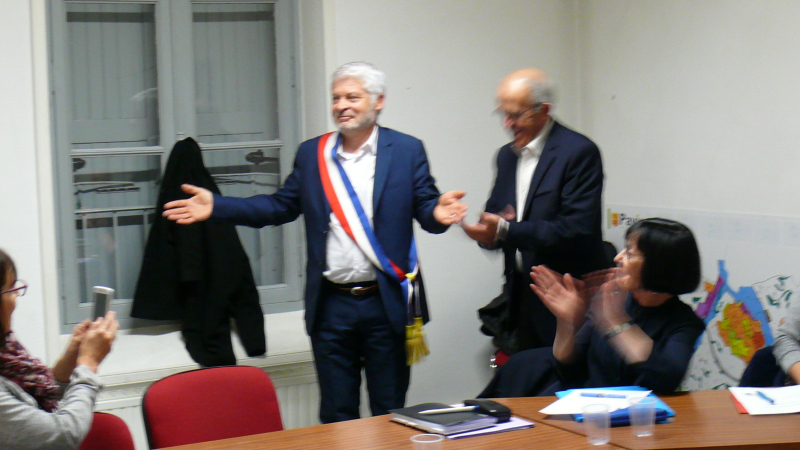 Jean Michel Blay qui succède à Jean Gaillard devient le premier édile de la commune