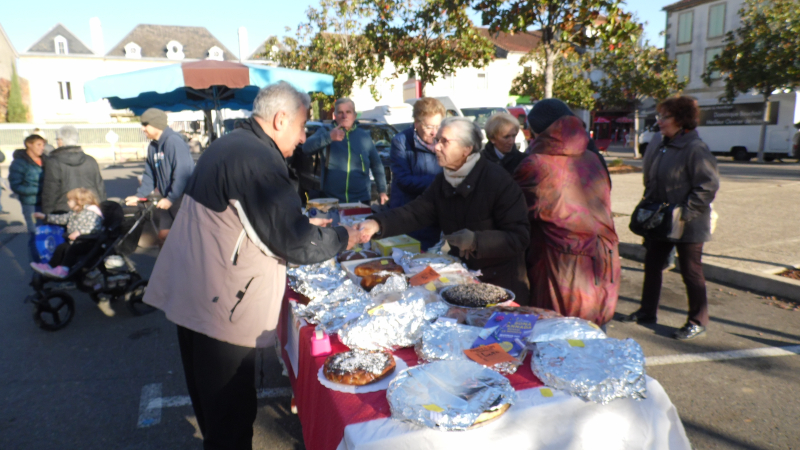 Vente de gâteaux sur le marché