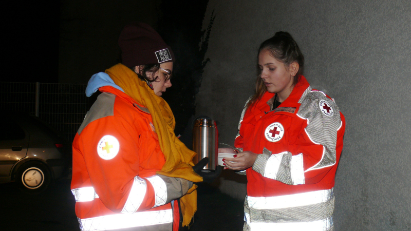 Catherine Séguin, Préfète du Gers, est allée visiter l'hébergement d'urgence et a participé à une maraude avec la Croix Rouge