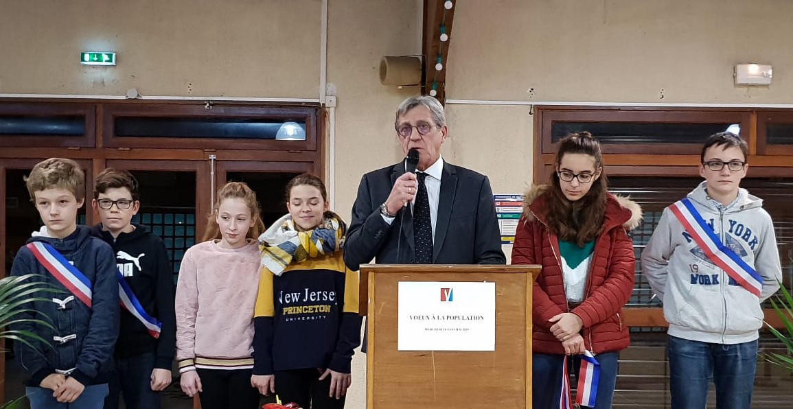 Le Maire Michel Espié pendant son discours