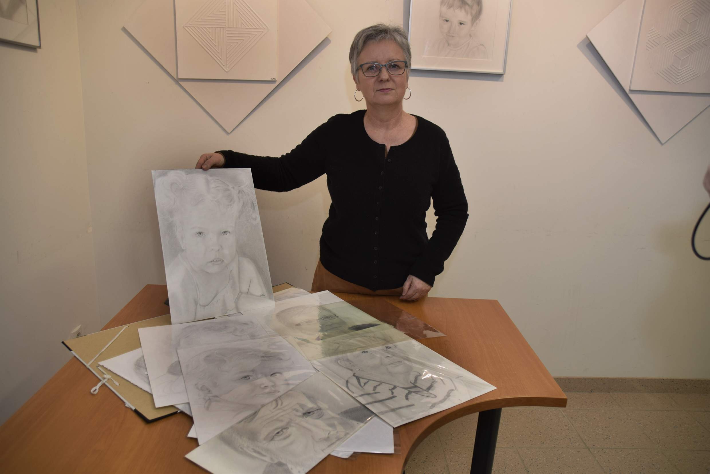 Pour Nathalie, ses petits-enfants sont toujours au bout de son crayon 
