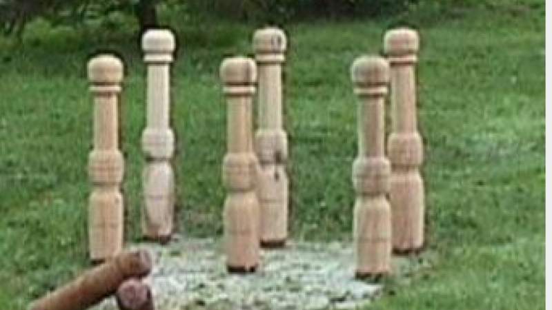 Quilles au maillet et jeux du monde