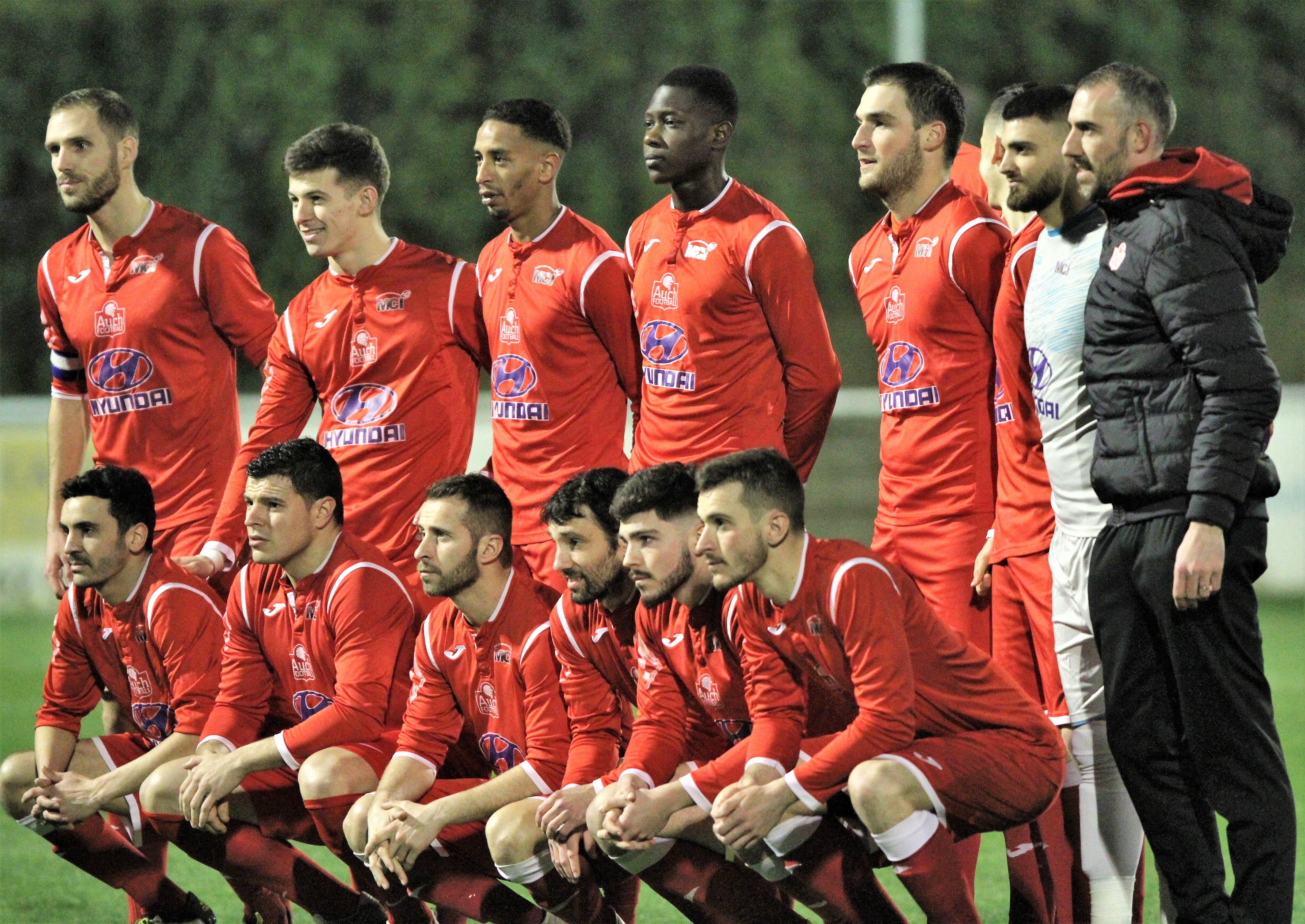 L'équipe de Auch Football avant le coup d'envoi contre Fleurance.