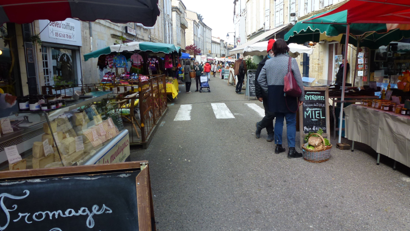A la découverte du marché de plein vent