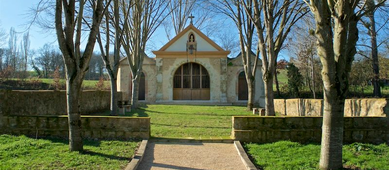 Quelques jours seulement pour terminer la toiture de la chapelle de Saintes ?