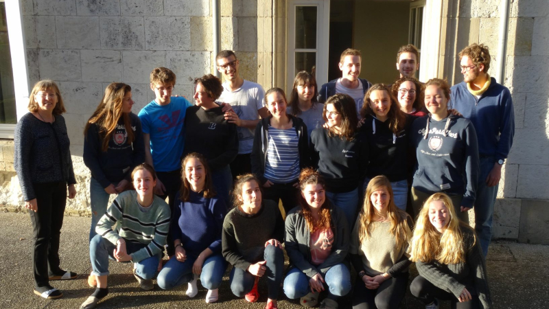 Des étudiants en séjour à l’Oustal.