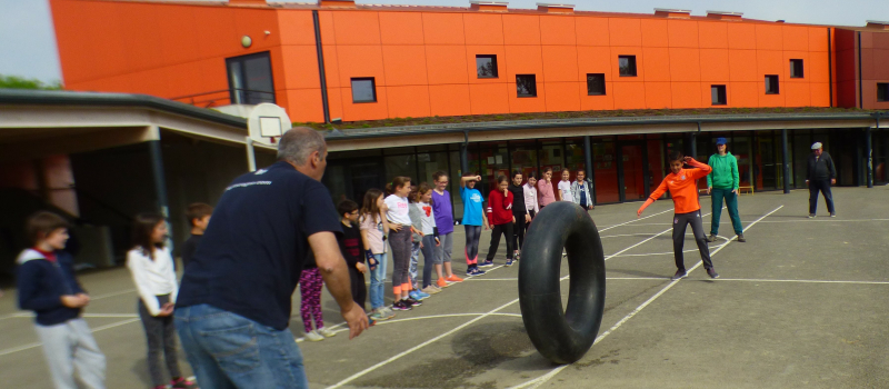 La course landaise à l'école élémentaire