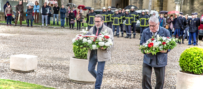 Une cérémonie sous la pluie pour le 8 mai à Nogaro