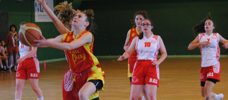 Basket. De stages en finales