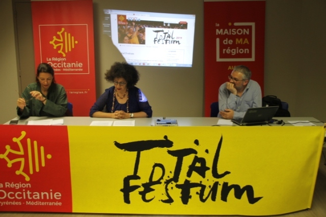 Sandrine Redolfi de Zan, responsable de la Maison de la Région d'Auch, Fatma Adda  conseillère régionale, Philippe Vialard, chargé de mission de la Région Languedoc-Roussillon.