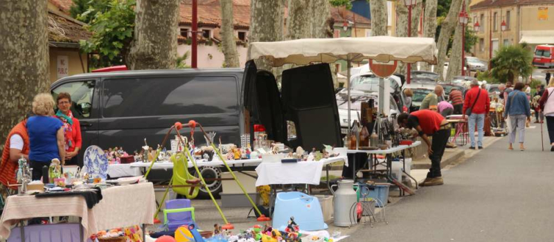 Foire à la brocante et vide-greniers