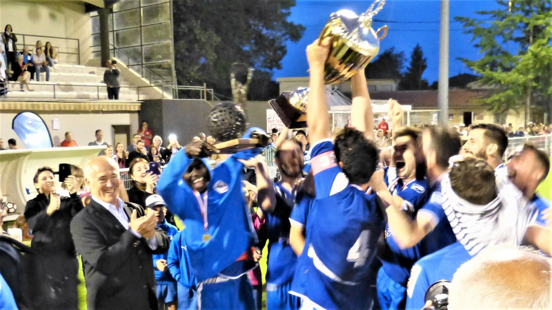 La coupe pour Fleurance.