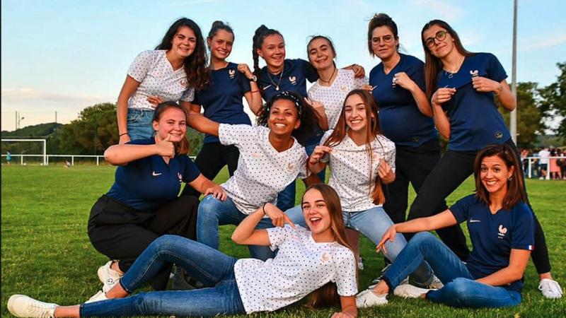 Les fans de Valérie ont fêté la qualification des Bleues