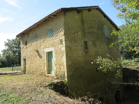 Le Moulin de la Hillière sur la commune de Castéra-Lectourois