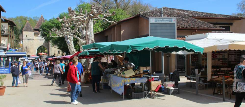 Marché nocturne