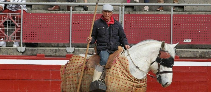 Solidarité : club taurin vicois et amicale des clubs taurins du Gers, un geste pour Alain Bonijol