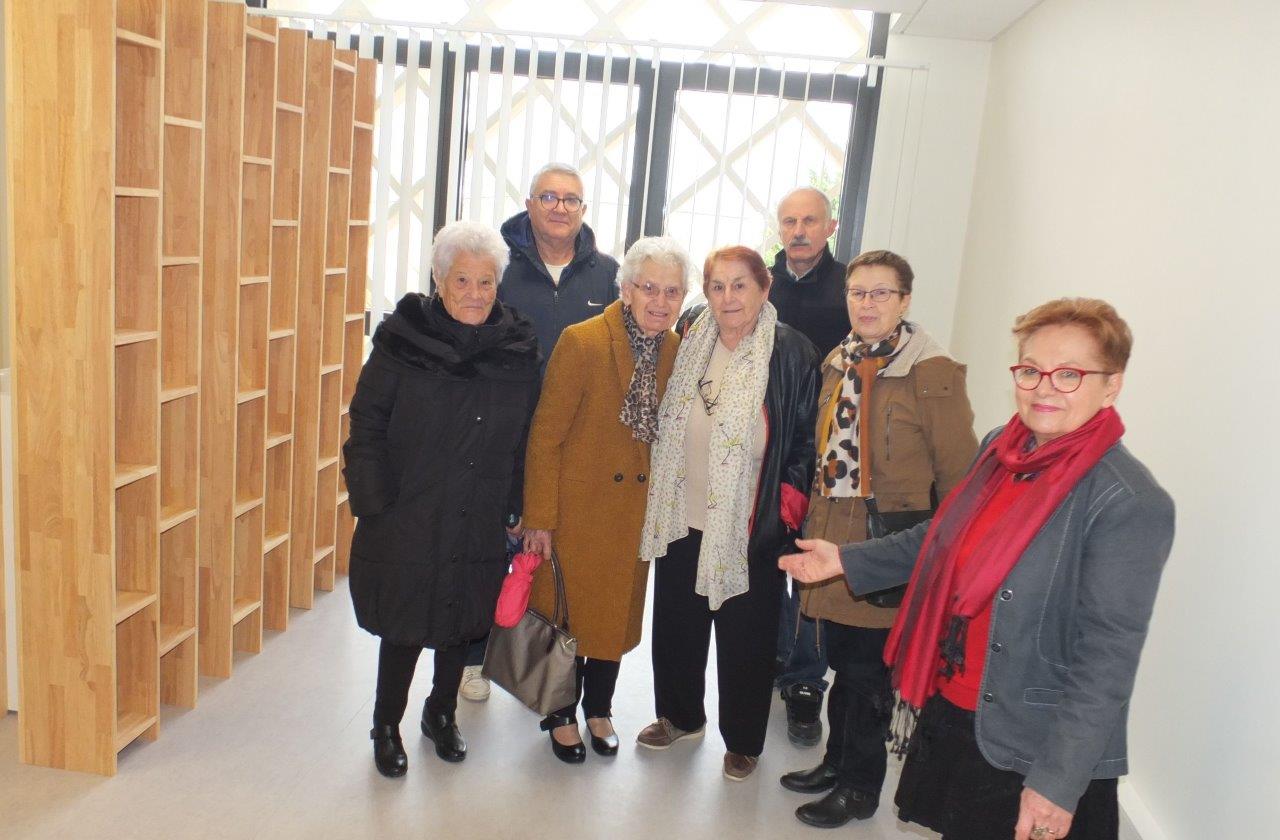 Maison médicale : le maire sert de guide aux visiteurs lors de la journée portes ouvertes, le 12 janvier 2019