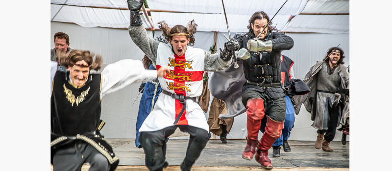 Festival d’Artagnan: le roi Arthur et ses chevaliers sont venus la veille  