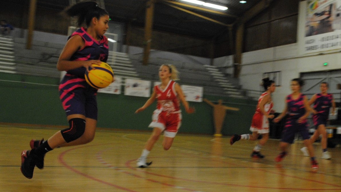Le basket féminin, un sport spectaculaire (ici, tournoi 3 contre 3 à Valence)