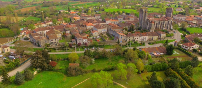 Ciel, mon village !