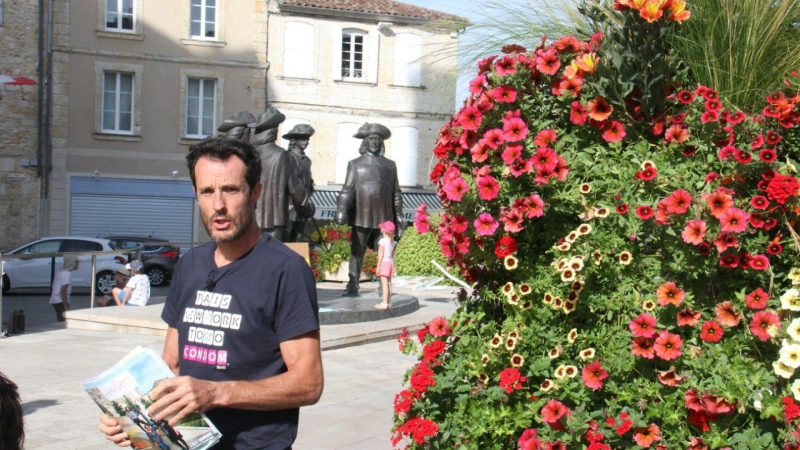 Bonne nouvelle : il y a aussi des arbres devant le Ministère de l'Écologie