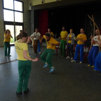 Capoeira  samba de roda pessan mars 2016.JPG