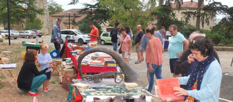 Un vide-grenier spécialisé 