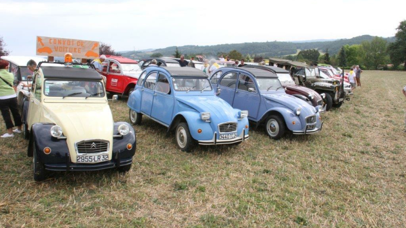 Les Chevrons Lasséranais fêtent les 100 ans de Citroën