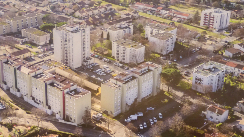 La préfète condamne les violences commises