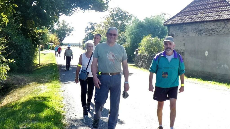 Les marcheurs de Clap à Izotges